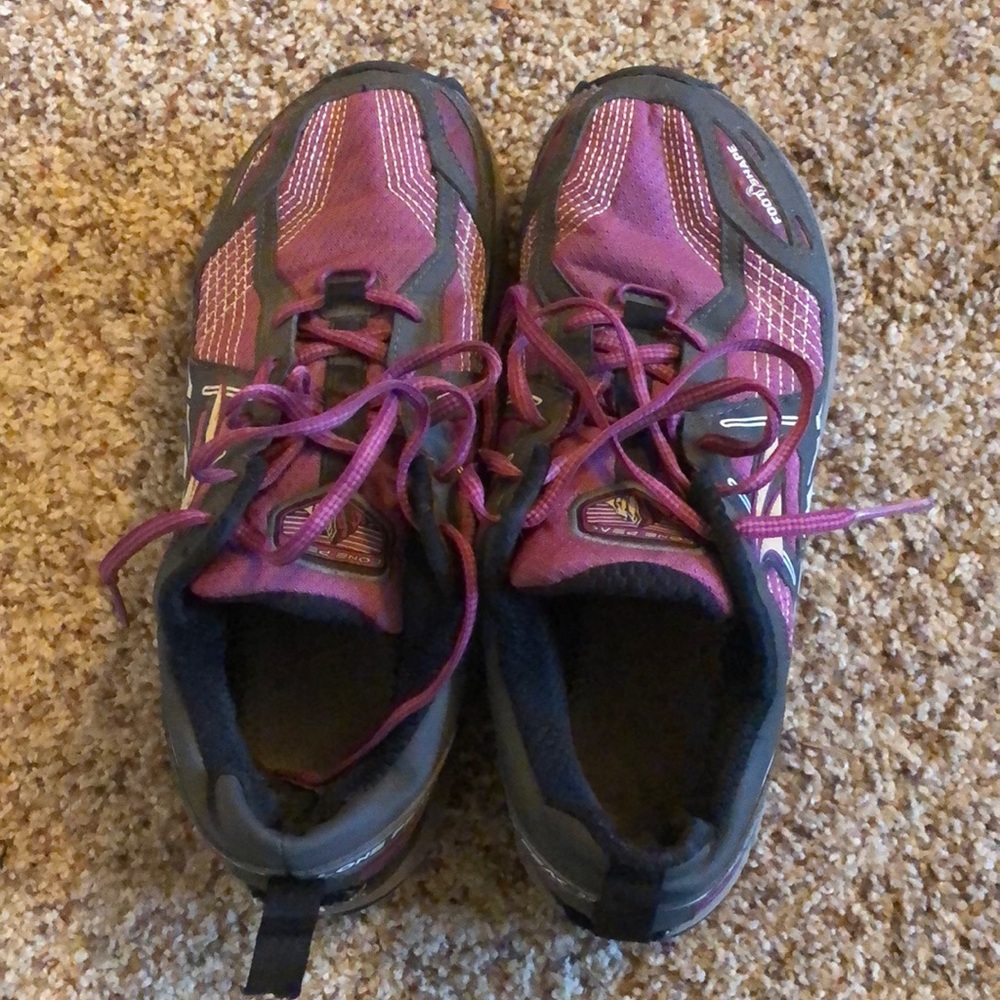 Altra Lone Peak 3.5 - Women’s Size 8.5 US